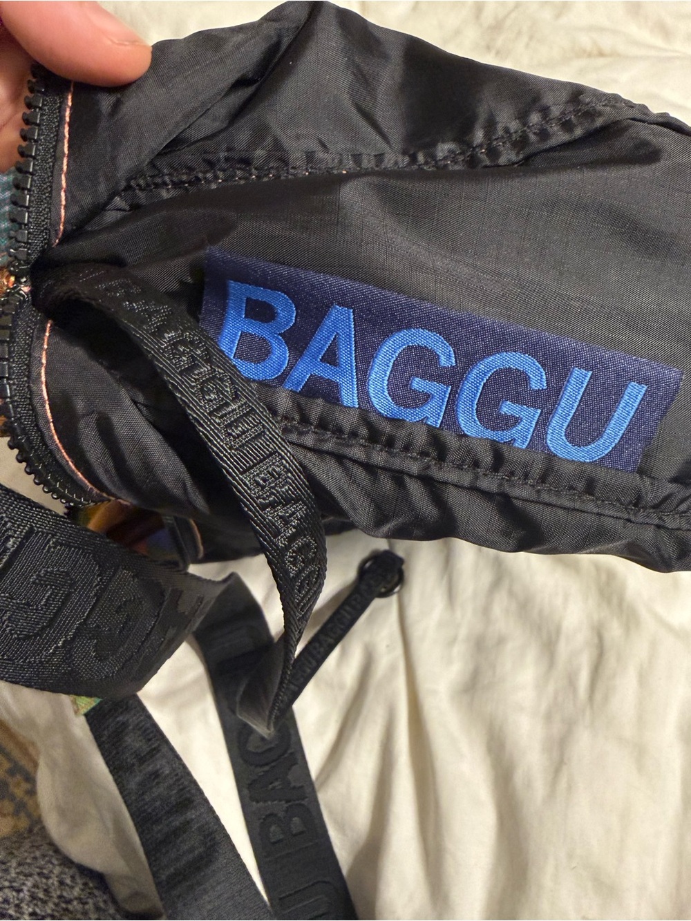BAGGU Multicolor Patchwork Crescent Shoulder Bag with Black Strap - Picture 7 of 8